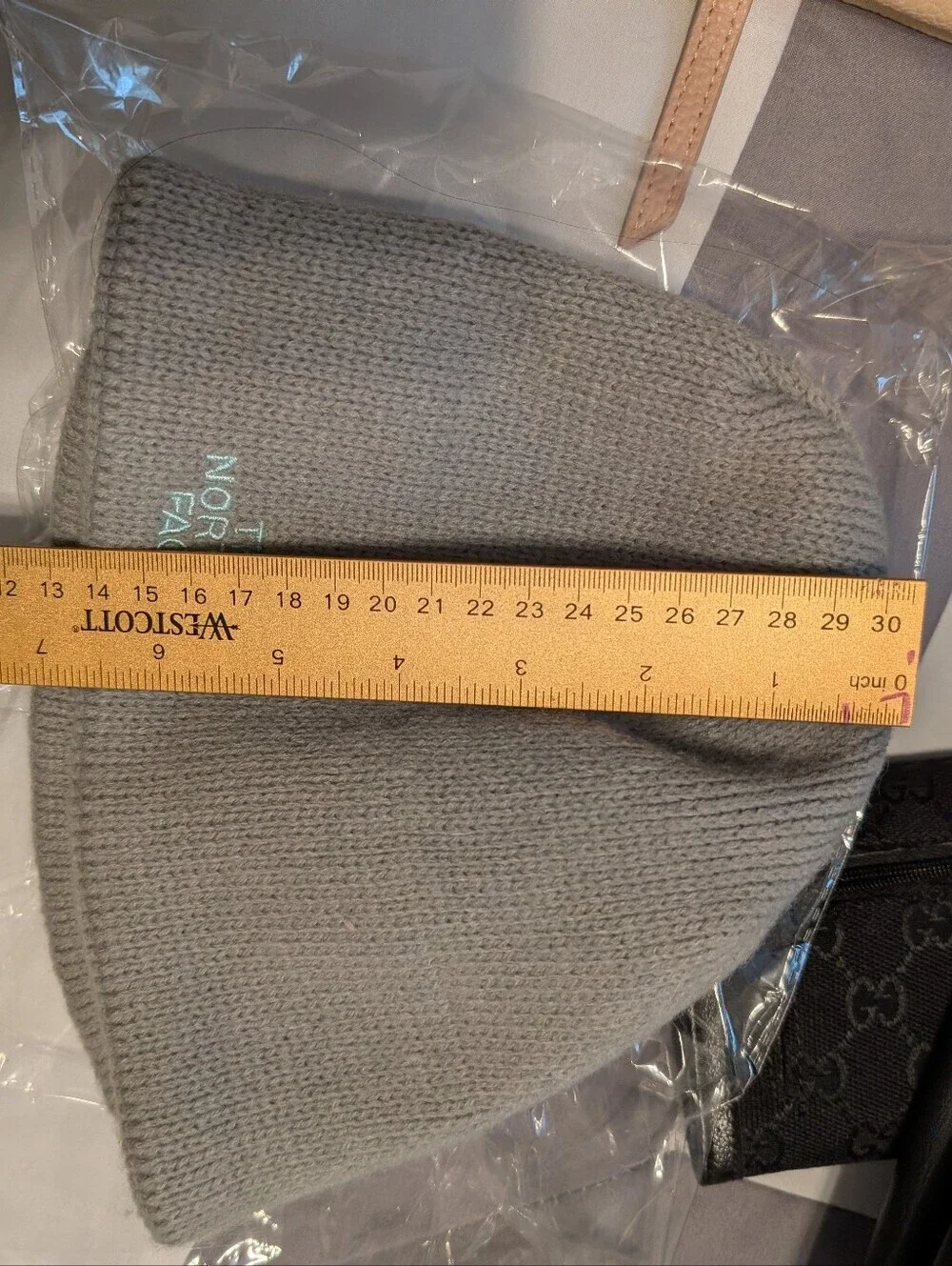 The North Face Unisex Beanie Light Gray size youth small